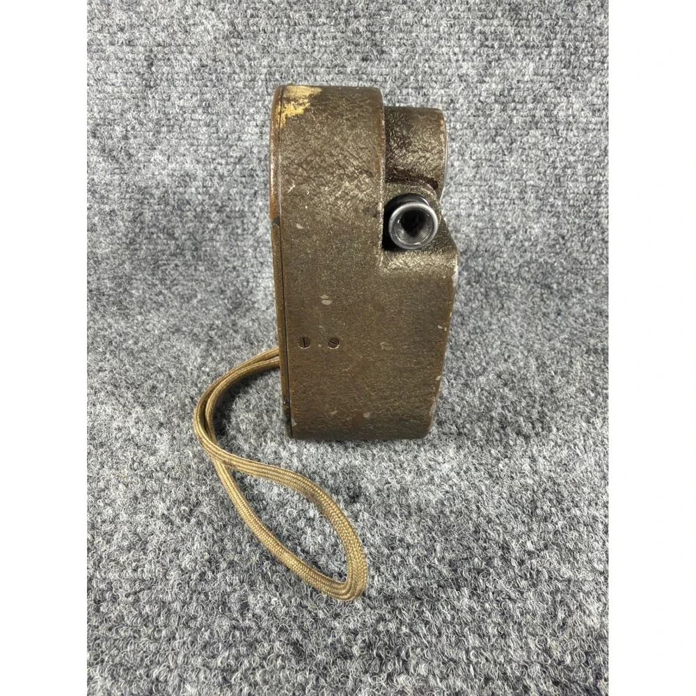 Vintage Revere Eight Model 88 8mm Movie Camera Wollensak Cine Raptar Lens Brown